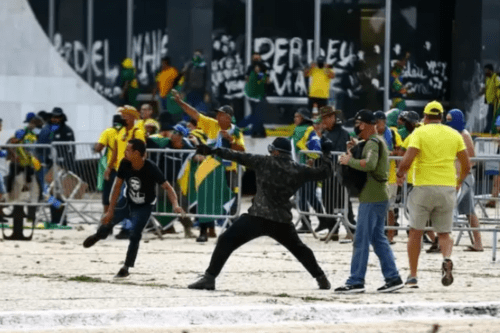 STF condena mais 63 envolvidos nos atos antidemocráticos de 8 de janeiro