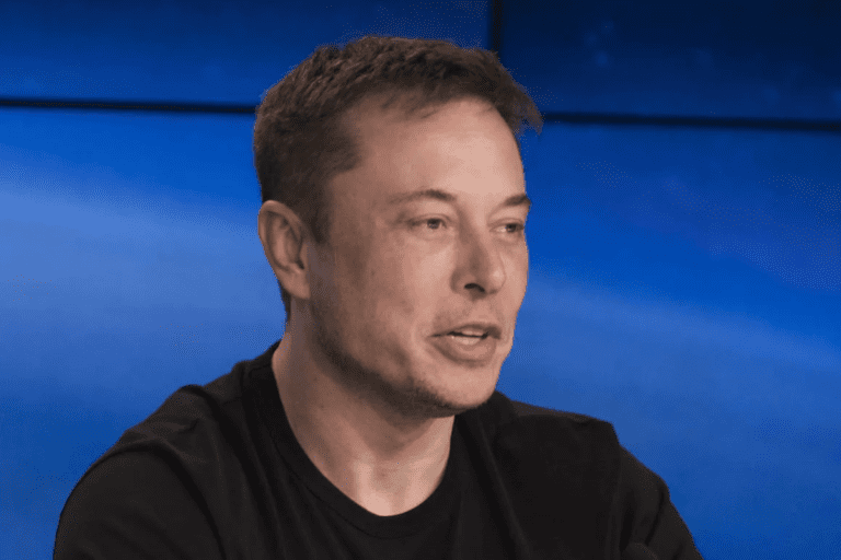 Elon Musk processa governo da Índia por ordem de remoção de conteúdo no X