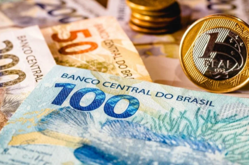 Inflação de fevereiro sobe 1,31%, maior patamar para o mês em 22 anos