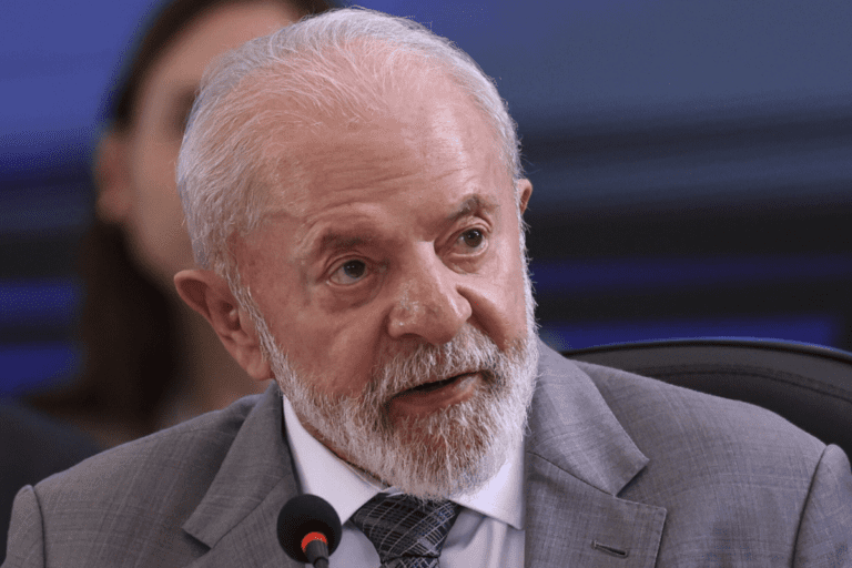 Lula envia ao congresso projeto de lei que isenta IR para quem ganha até R$ 5 mil