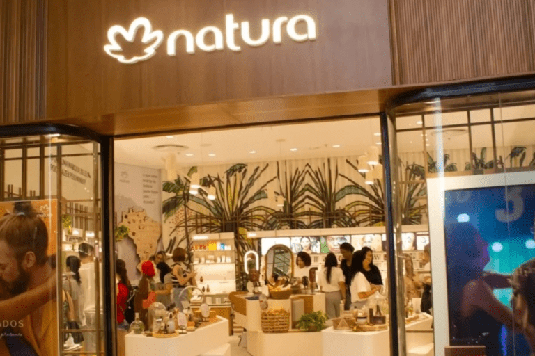 Natura (NTCO3) aprova programa de recompra de ações após tombo de 30% na Bolsa