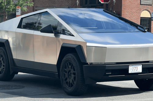 Tesla realiza recall de todos os Cybertrucks vendidos nos EUA após falha de segurança estrutural