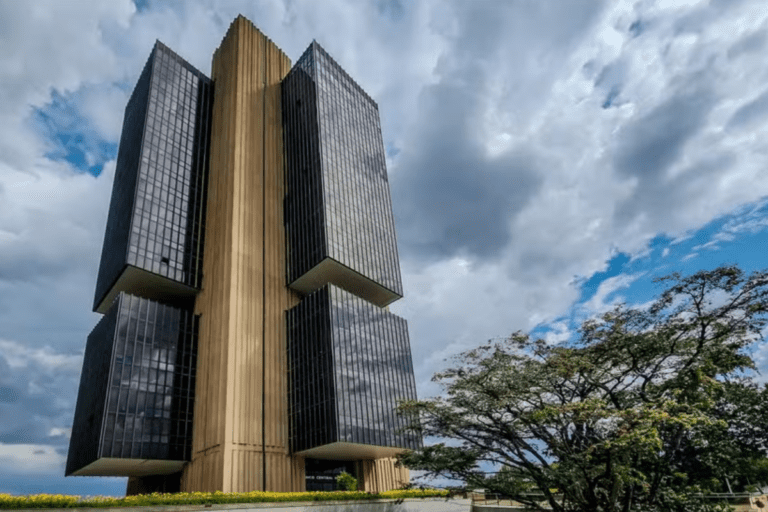 Saldo das operações de crédito se mantém estável em janeiro