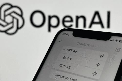 OpenAI lança 1800-ChatGPT para democratizar o acesso à IA via WhatsApp
