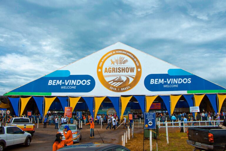 Agrishow 2025 começa com previsão de R$ 15 bilhões em negócios, apesar de juros altos