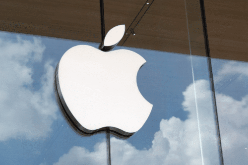 Apple divulga lucro trimestral acima do esperado e anuncia recompra recorde de ações