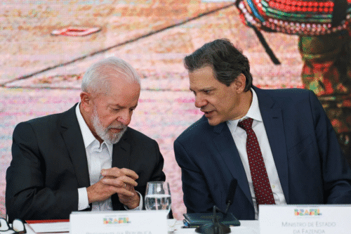 Lula reforça apoio a Haddad em meio à crise e pressão do Congresso sobre aumento do IOF