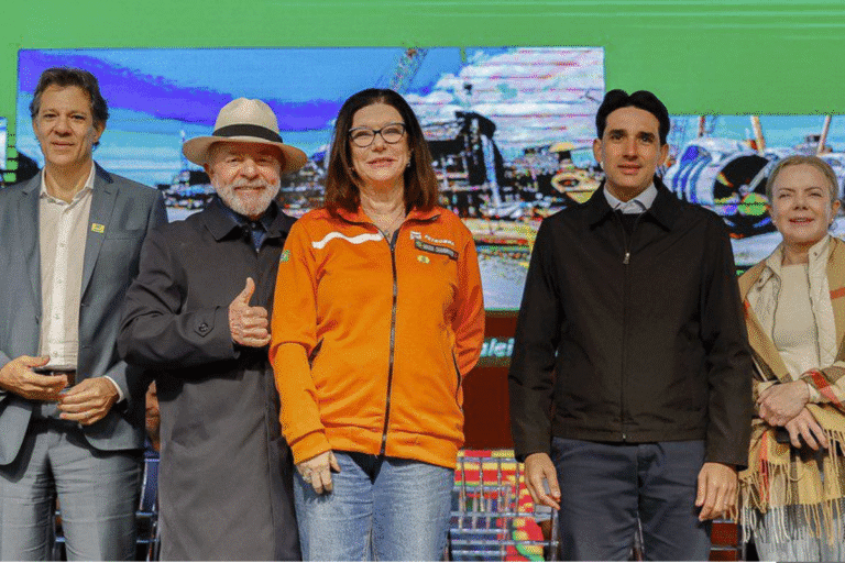 Lula anuncia investimentos no Porto de Itajaí para modernizar e ampliar capacidade portuária