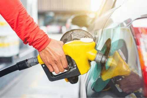 Petrobras pode reduzir preços da gasolina, diesel e gás com queda do petróleo e dólar em baixa