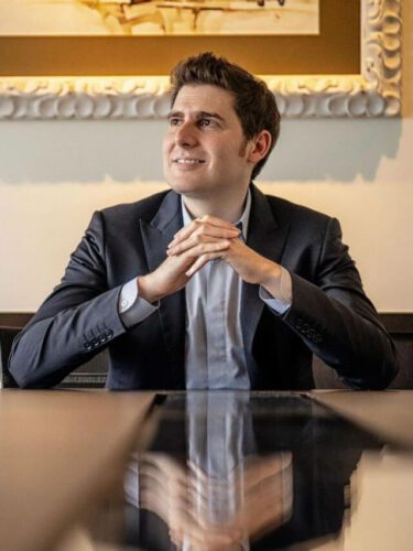 Eduardo Saverin é uma das pessoas mais ricas do Brasil.