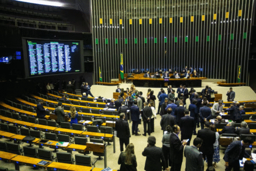 Câmara aprova aumento da isenção de Imposto de Renda