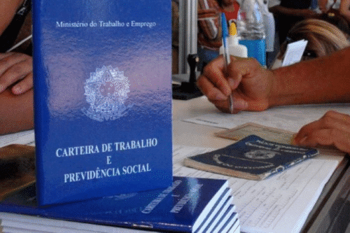 Desemprego no Brasil recua para 6,2% e atinge menor nível histórico para o período