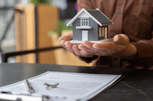 Mercado imobiliário brasileiro mantém valorização e supera inflação no 1º semestre de 2025