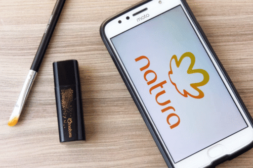 Natura retoma ticker NATU3 com queda de 7%; XP recomenda compra após reestruturação