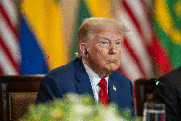 Foto do presidente dos EUA, Donald Trump, durante fala sobre tarifas comerciais,