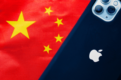 Venda de iPhones da Apple na China cresce no 2T25 pela primeira vez desde 2023