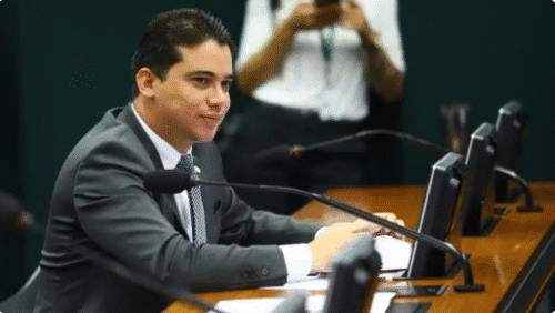 eputado Júnior Mano