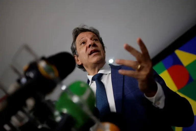 Haddad minimiza tensões com os EUA e diz que Brasil vai avançar nas negociações comerciais