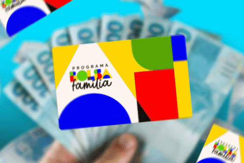 Cartão do programa Bolsa Família com cores vibrantes e o logo colorido, mostrando a importância do benefício social para famílias brasileiras.