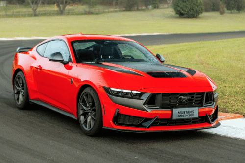 Ford Mustang Dark Horse chega ao Brasil com motor V8 de 507 cv