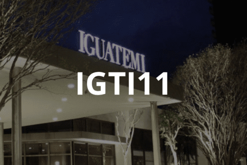 Imagem de uma casa pendurada em um gancho com céu ao fundo, representando conceitos de moradia e urbanismo.