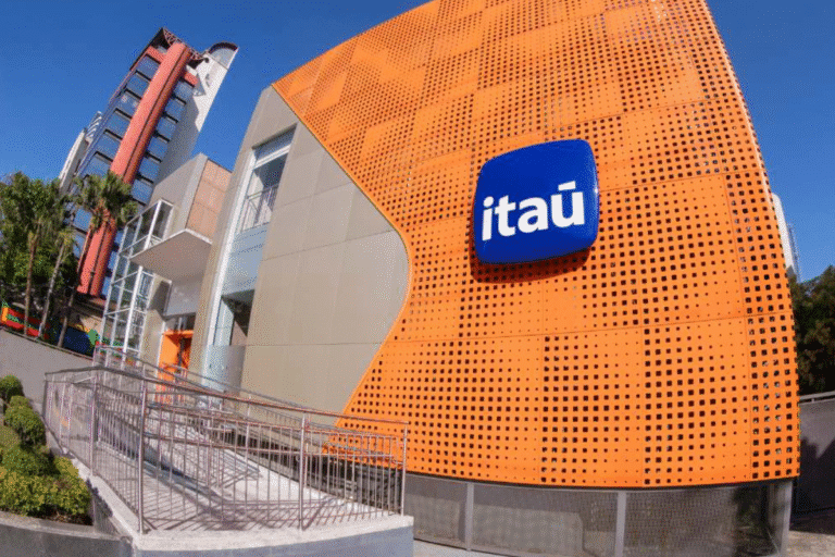 Itaú (ITUB4)