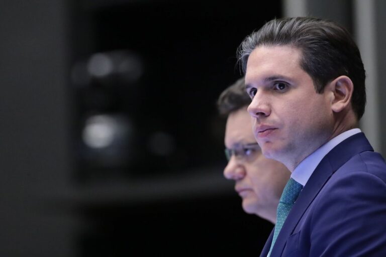 Presidente da Câmara dos Deputados, Hugo Motta, pressionado por deputados a votar anistia e blindagem a parlamentares. Foto: Bruno Spada/Câmara dos Deputados