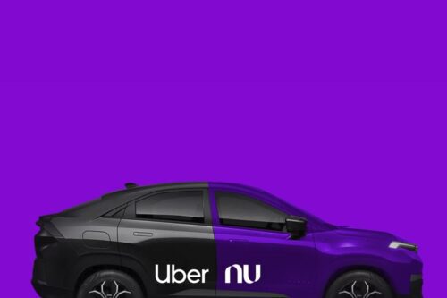 Carro da Uber personalizado para a Nubank roda em promoção especial até 16 de outubro.