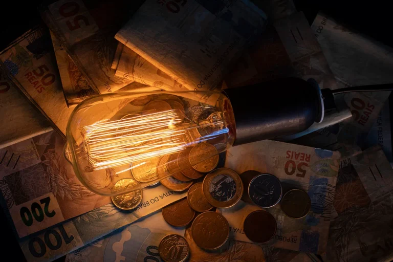 Impacto da energia elétrica no IPCA-15 de outubro de 2025.