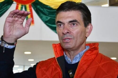 Rodrigo Paz comemora vitória nas eleições presidenciais da Bolívia em 2025, após derrotar Jorge “Tuto” Quiroga no segundo turno.