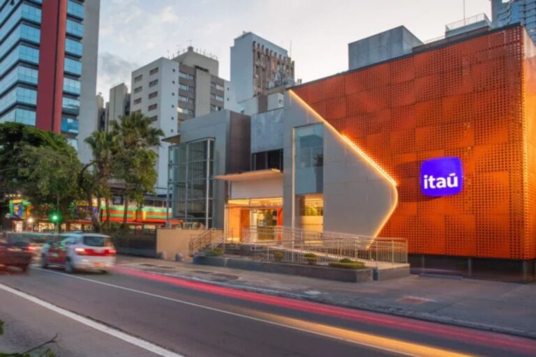 Itaú negócio GPA BHIA